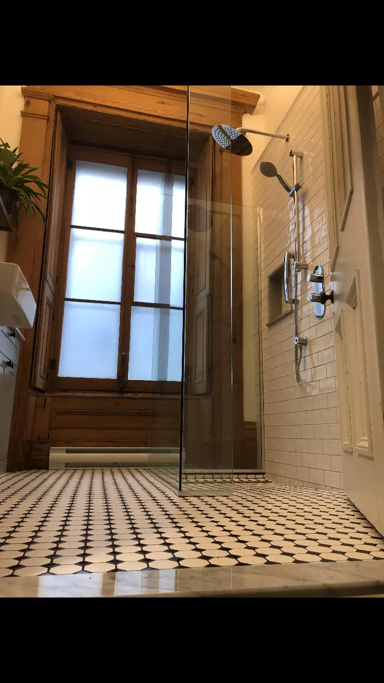 Salle de bain Québec — douche italienne