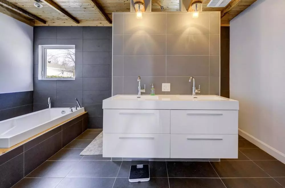 Rénovation salle de bain à L'Ancienne-Lorette — Construction François Côté